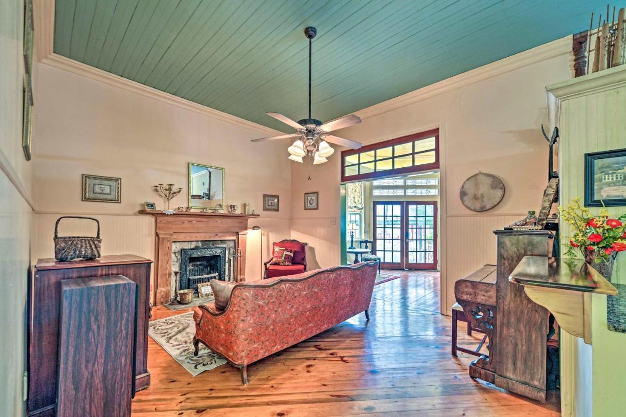 The Lilly House Historic Glen Rose Home With Porch! Экстерьер фото